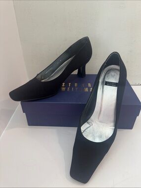 Stuart Weitzman 8-1/2 Black Peau de Soie Square-Toe Mid Heel Pumps